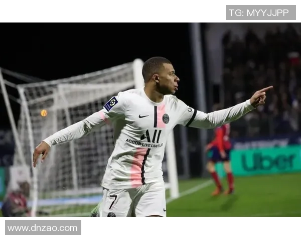 姆巴佩欧冠夜大放异彩赛后言辞透露未来去向已定