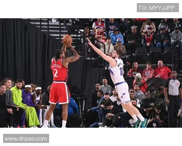 快船与爵士激战正酣CCTV5直播精彩赛事不容错过