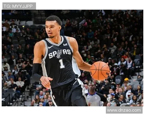 文班亚马法国队首秀狂砍27分横扫意大利吸引NBA球探热切关注