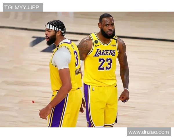 湖人队与老鹰队正面交锋谁能在这场激战中胜出